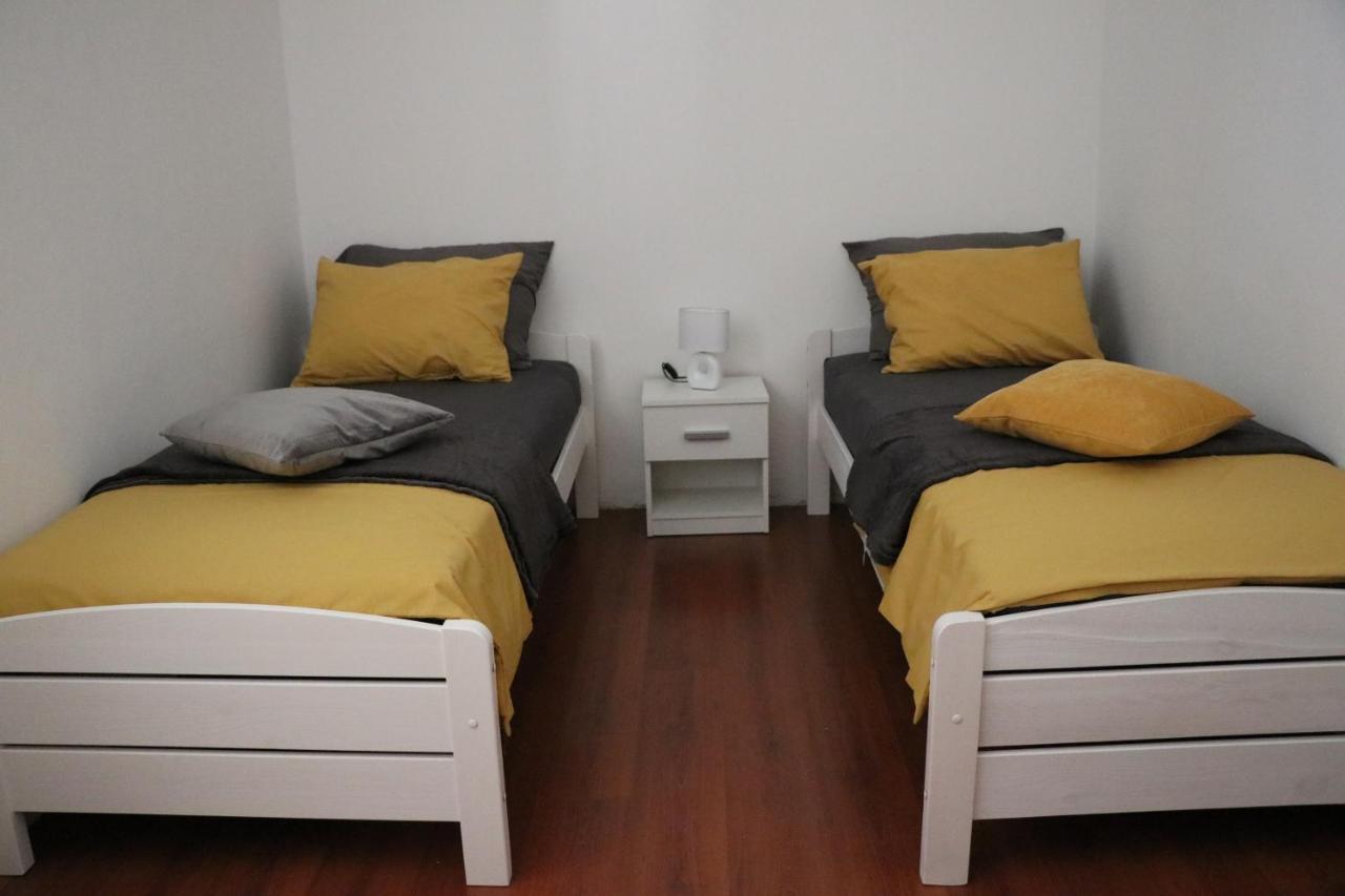 Nona Lili Apartment Izola Buitenkant foto