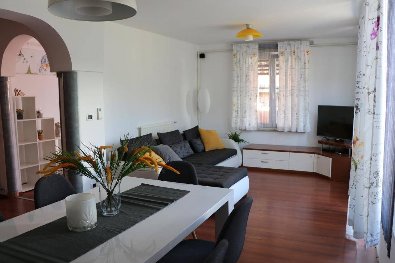 Nona Lili Apartment Izola Buitenkant foto